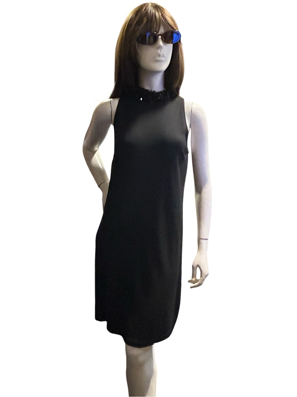 Maggy London Black Scuba Knit Shift Dress Beaded Neckline LBD Size 6 Timeless - Picture 2 of 9